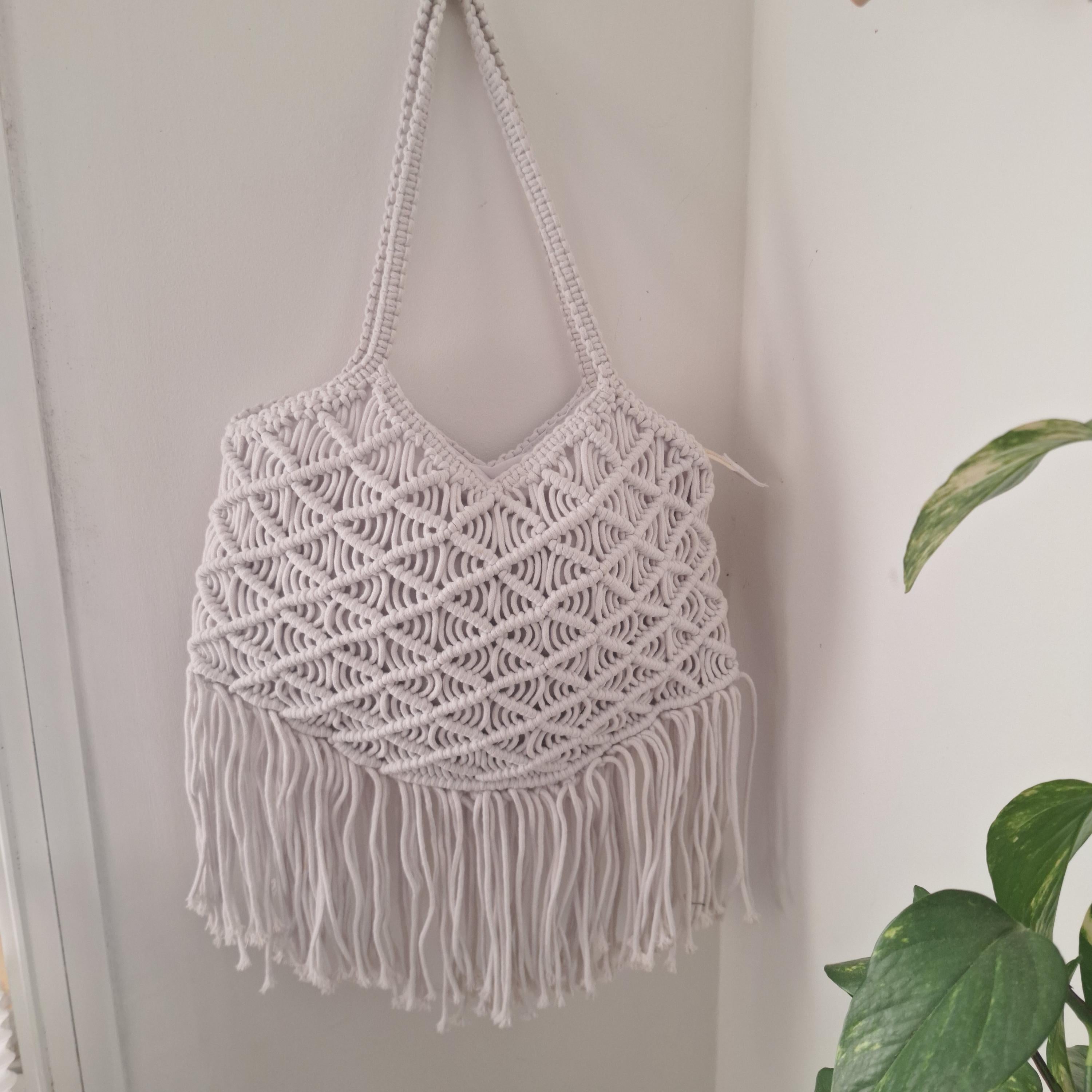 Bolso XL de Macramé con Flecos